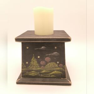 Rustic Farmhouse Hand-Painted Wood Candle Base - Willow Tree & Pink House